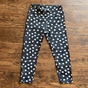 OV Move Free 3/4 Legging in Polka Dot, Size M